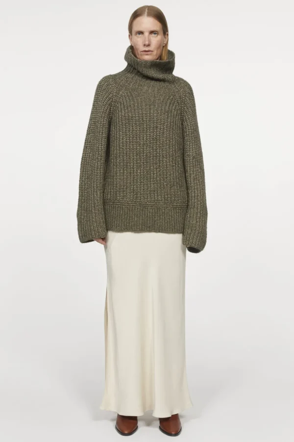 courage_raglan_knit_rodeb_0.webp Women Rodebjer Courage Raglan Knit
