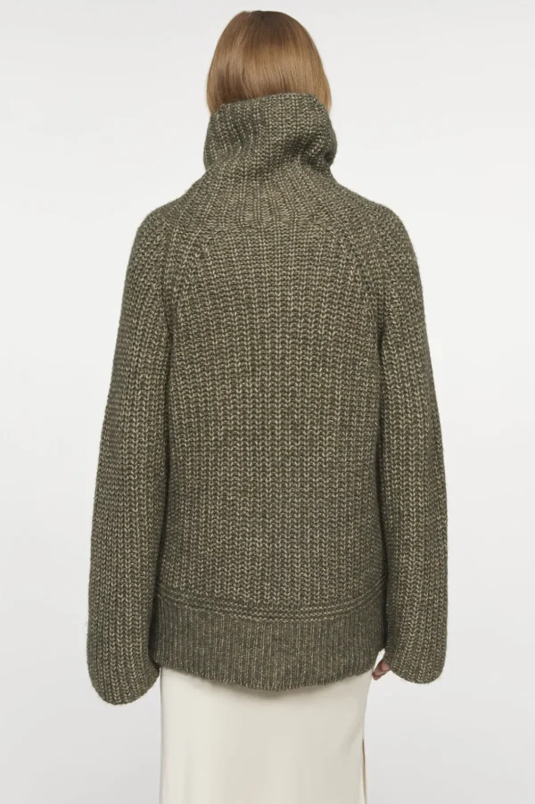 courage_raglan_knit_rodeb_3.webp Women Rodebjer Courage Raglan Knit