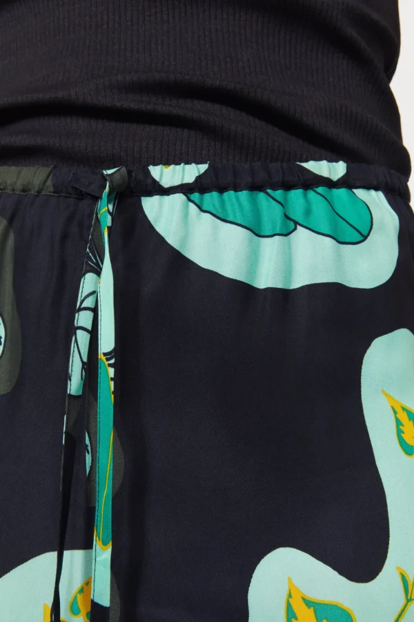 lunara_leaf_pants_rodebje_2.webp Women Rodebjer Lunara Leaf Pants